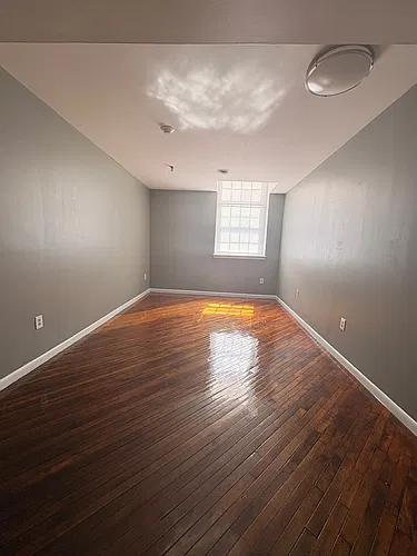 Floor plan 102