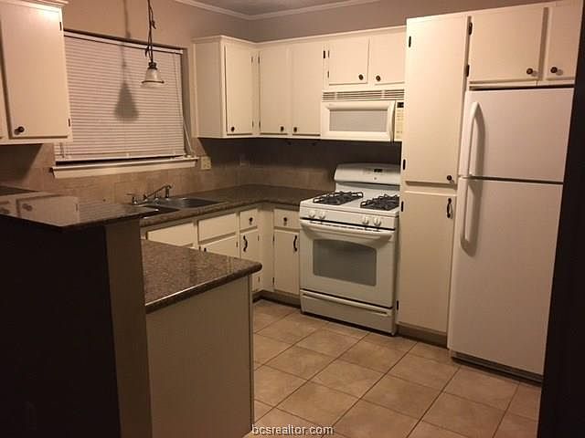 1st image of 2607 Westwood Main Dr