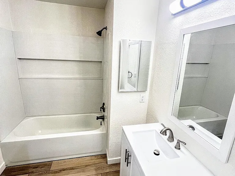 4420 Camino Lindo Way — Photo 15