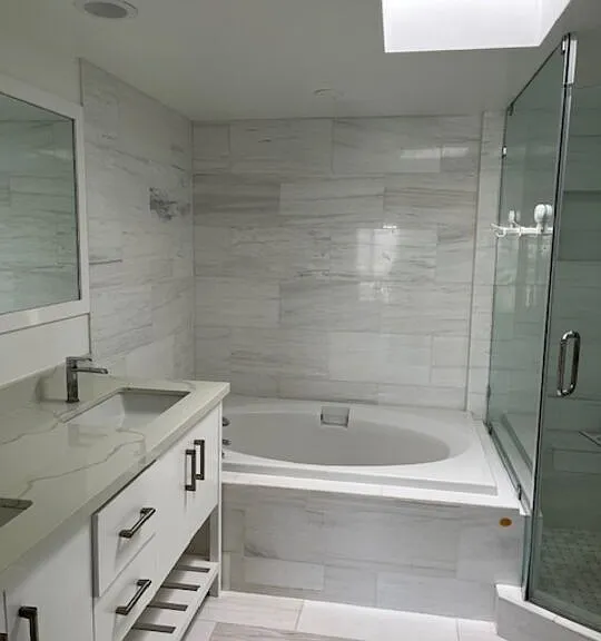 951 Granville Ave #Penthouse 1 — Photo 4