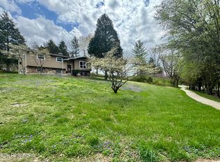 47 E Norris Rd, Norris, TN 37828