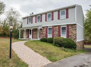 112 Crescent Dr, Sewickley, PA 15143