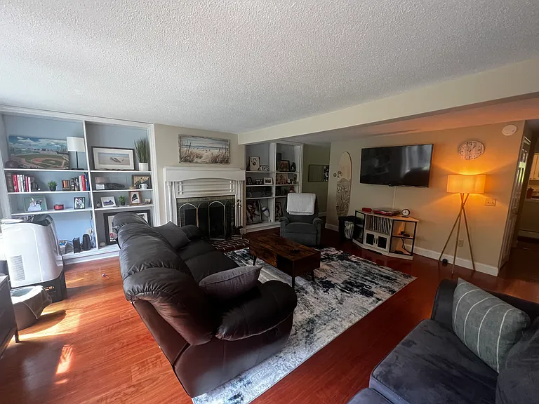 10 Karynel Dr — Photo 5