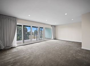 8558 Holloway Dr APT 305A, West Hollywood, CA 90069