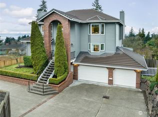 19015 11th Ave NW, Shoreline, WA 98177