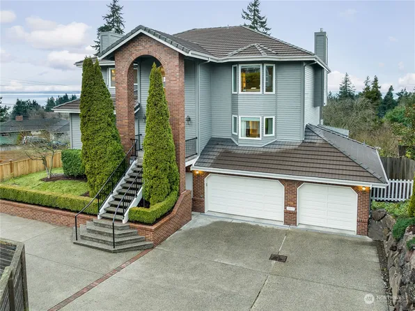 19015 11th Avenue NW, Shoreline, WA 98177