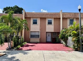 890 W 81st Pl #TOWNHOUSE 890, Hialeah, FL 33014