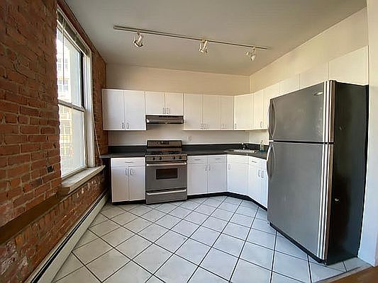 3rd image of 425 Keap St APT 5A