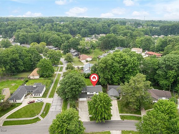 2nd image of 8603 Pin Oak Dr