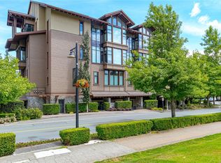 2049 Country Club Way #301, Langford, BC V9B0H8