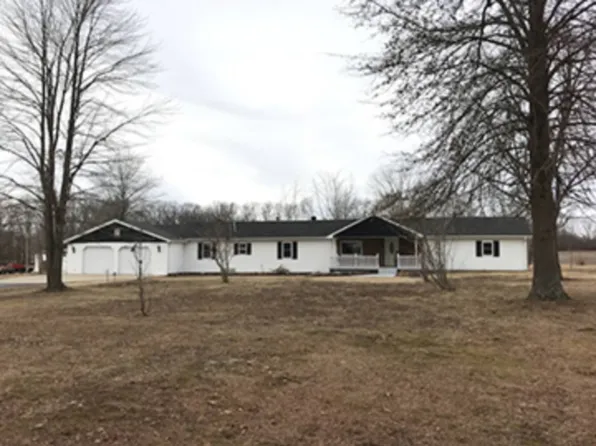 895 County Road 2300 E, Fairfield, IL 62837