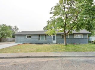 555 Phelps Cir, Mountain Home, ID 83647