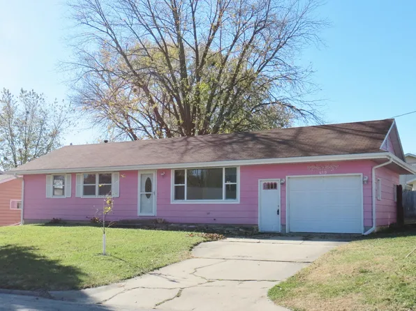 410 Butternut St, Maquoketa, IA 52060