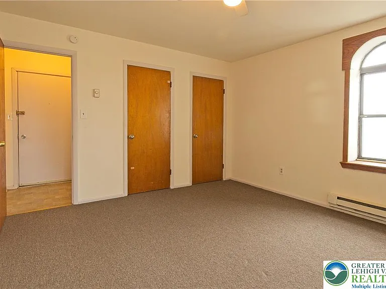709 Front St — Photo 8