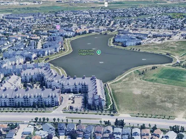 157 SW Country Village Mnr NE, Calgary, AB T3K 0L6