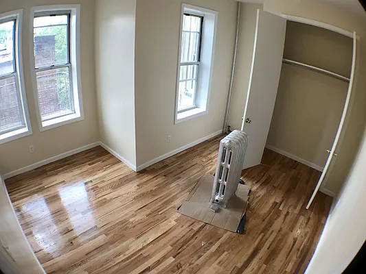 Rented by Lang Realty LLC | media 12