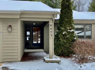 6473 Mission Rdg, Traverse City, MI 49686