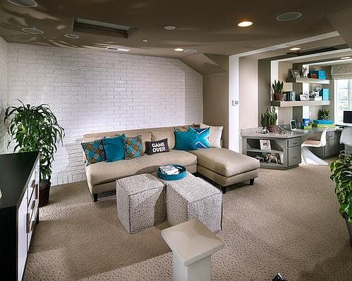 Quiet home office area and bonus room (top floor)