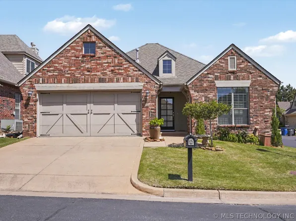 8417 E 99th Pl, Tulsa, OK 74133
