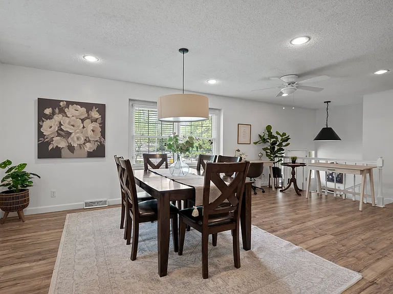 3601 Bridge Manor Dr — Photo 15