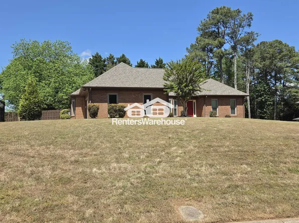 300 Saddle Creek Ln, Roswell, GA 30076