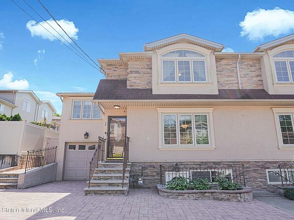 2nd image of 58 Plumtree Ln
