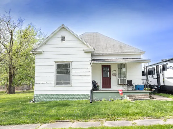 302 E Booker St, Marceline, MO 64658