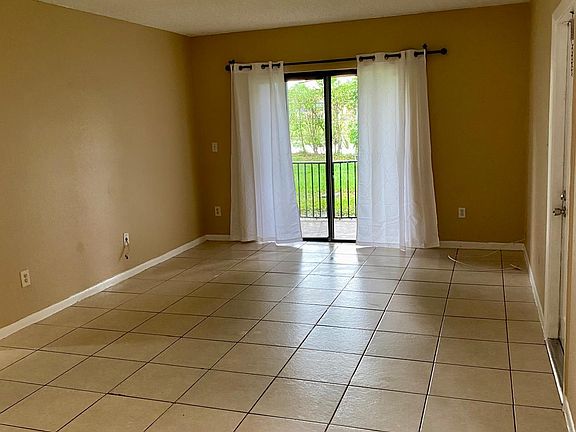 4th image of 6021 10th Ave N APT 112