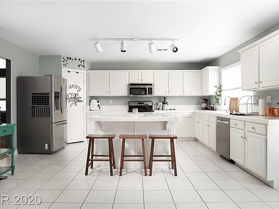 3rd image of 2204 Port Antonio Ct
