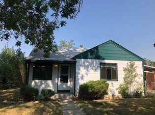 975 Newark St, Aurora, CO 80010