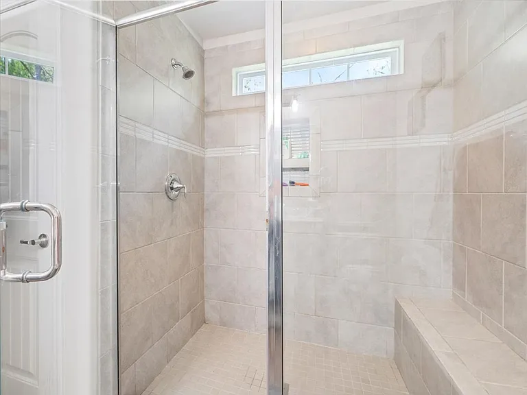 329 Sonoma Dr — Photo 16