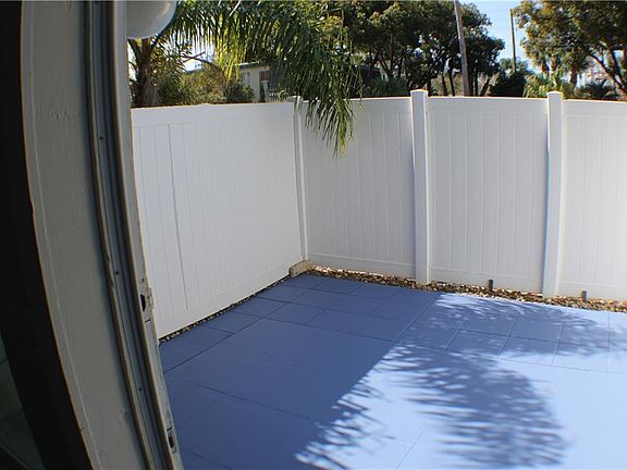 5th image of 1799 N Highland Ave #101
