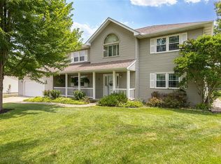 9 Ridge Dr, Litchfield, IL 62056