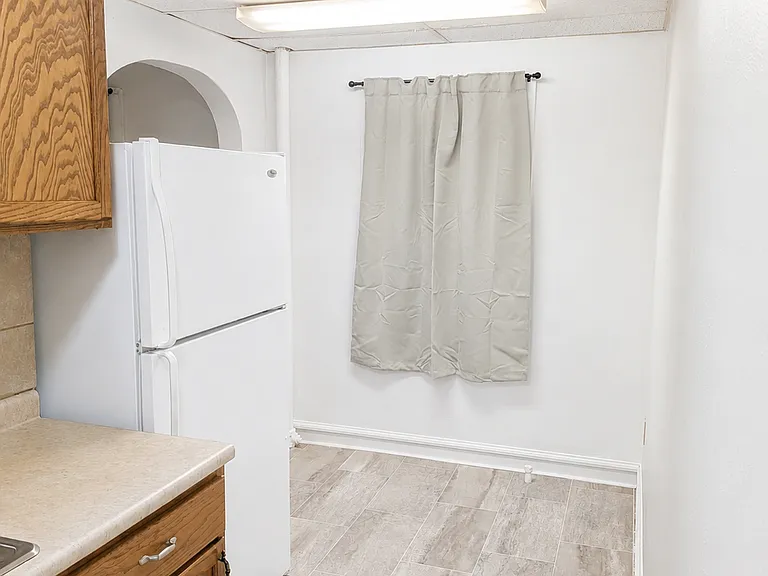 715 1/2 Story St #3 — Photo 8