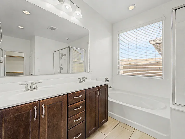 8530 W Flynn Ln — Photo 15