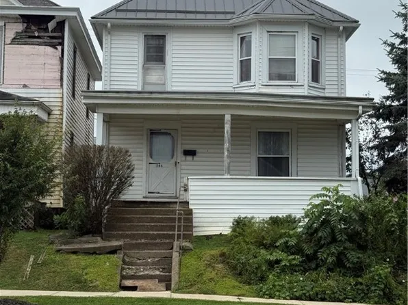 1146 Steubenville Ave, Cambridge, OH 43725