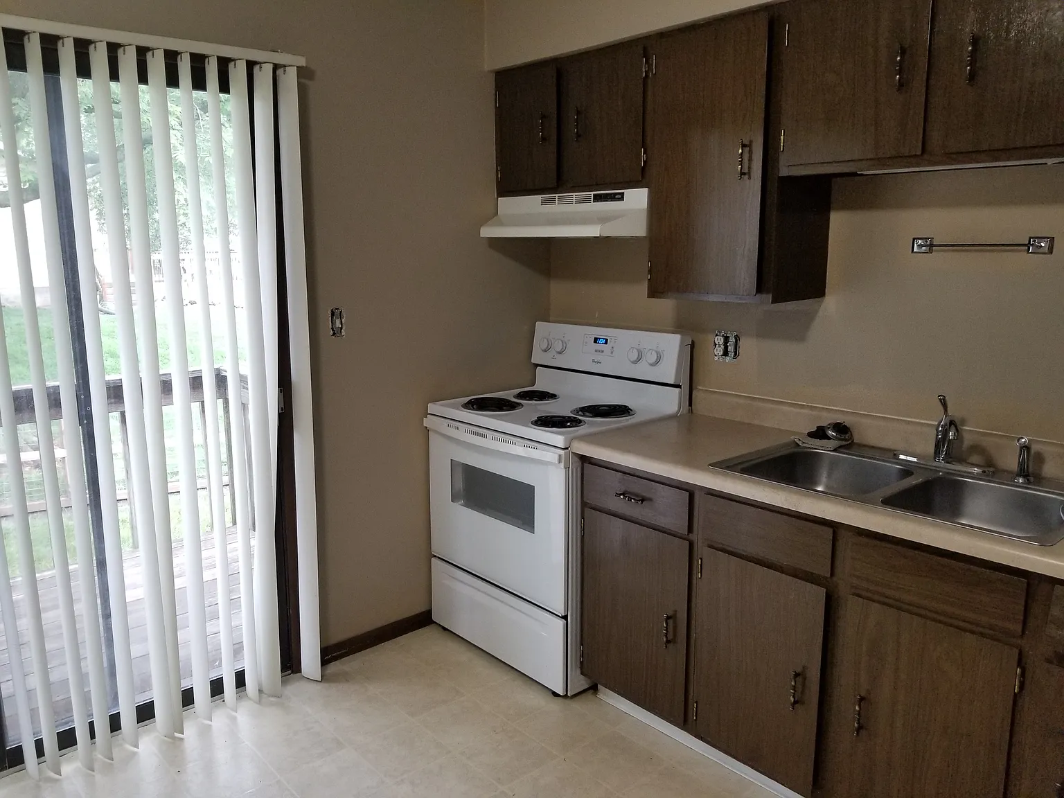 2 bed, 900 sqft, $975 — Photo 4