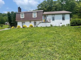 1390 Abbott Creek Rd, Prestonsburg, KY 41653