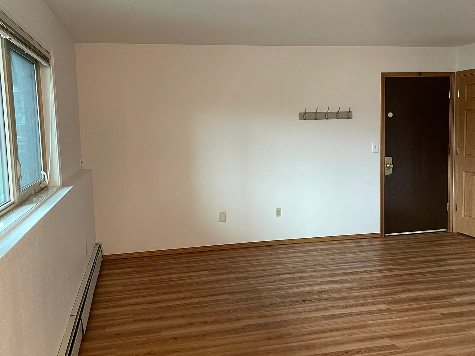 2 bed, 800 sqft, $1,500 — Photo 2