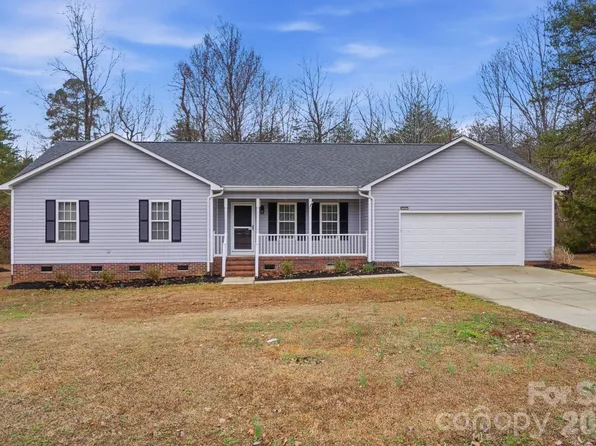 4584 Cherokee Dr, Maiden, NC 28650
