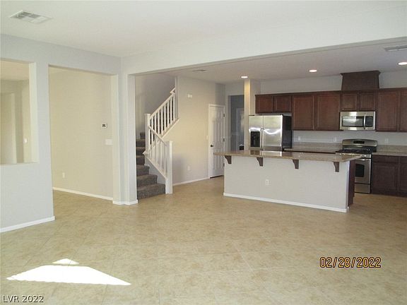 4th image of 10624 Entrance Arch St #0