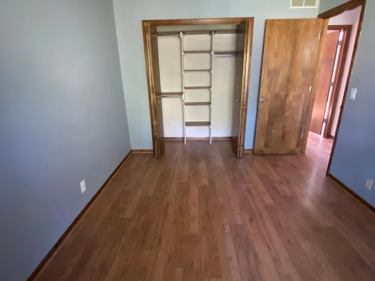 12916 S 28th Ave — Photo 16