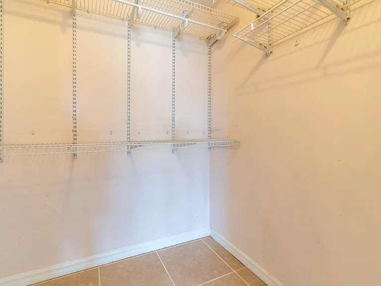 8345 Fort Thomas Way — Photo 9