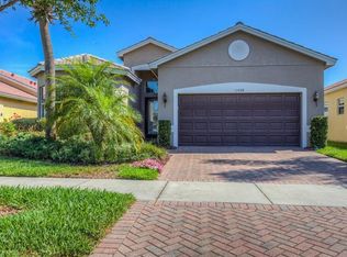 15928 Golden Lakes Dr, Wimauma, FL 33598