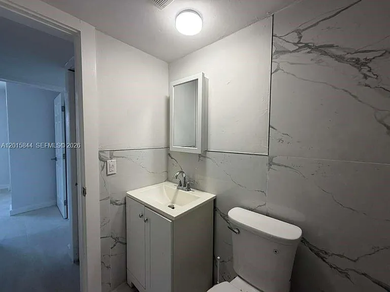 1461 SW 7th St #1 — Photo 7