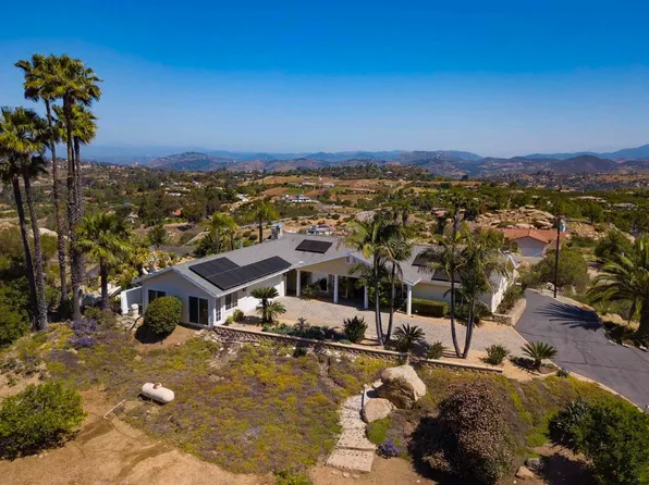 29730 Red Mountain Dr, Valley Center, CA 92082