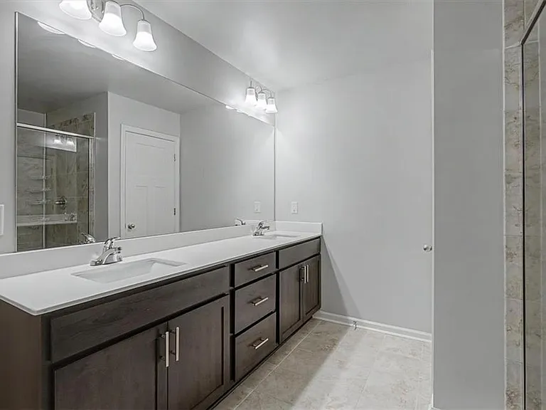 1360 Sugar Glen Ct — Photo 15