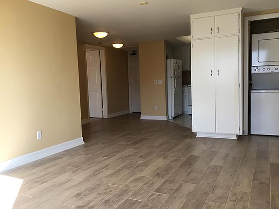 5th image of 2825 3rd Ave Unit 307