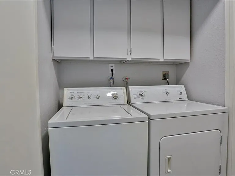 613 Lytle St — Photo 16