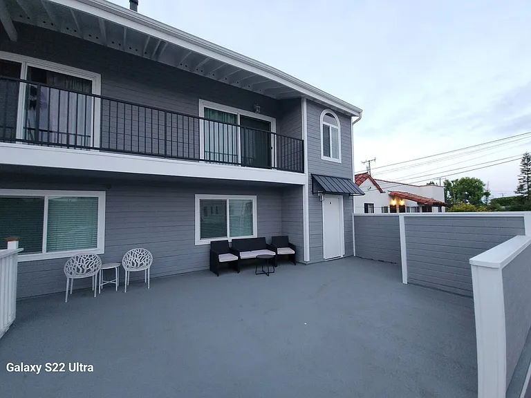 2905 E Vista St #B — Photo 2